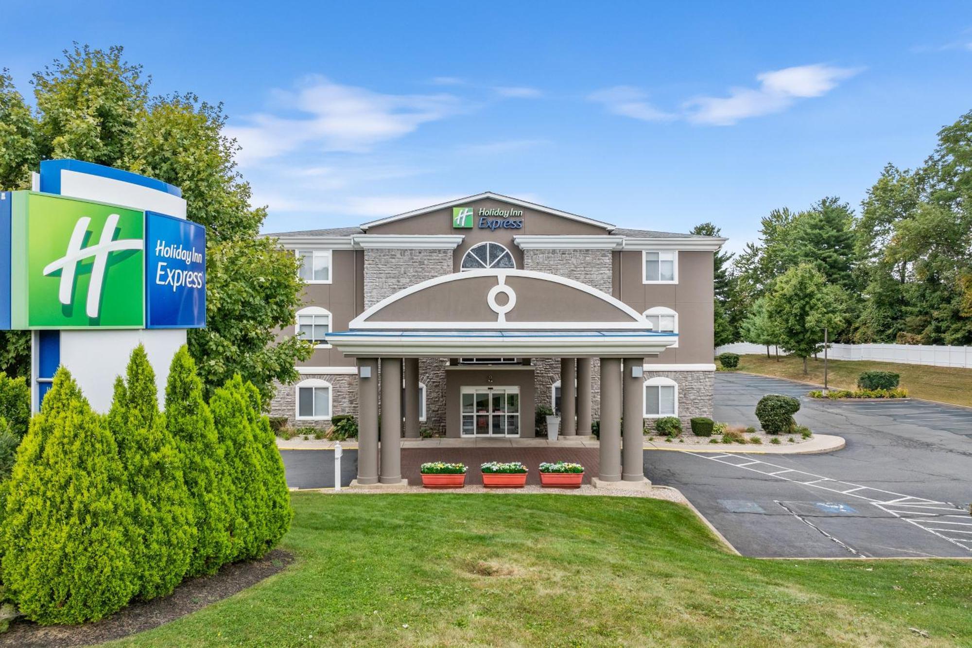 Holiday Inn Express Hartford-Newington By Ihg Exterior foto